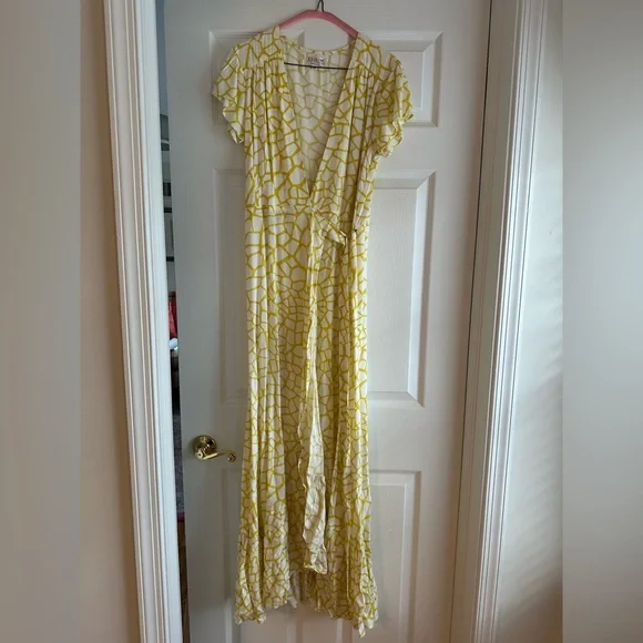 XIX Palms Yellow Sahara Print Wrap Maxi Dress with Ruffle Detail - Picture 4 of 8